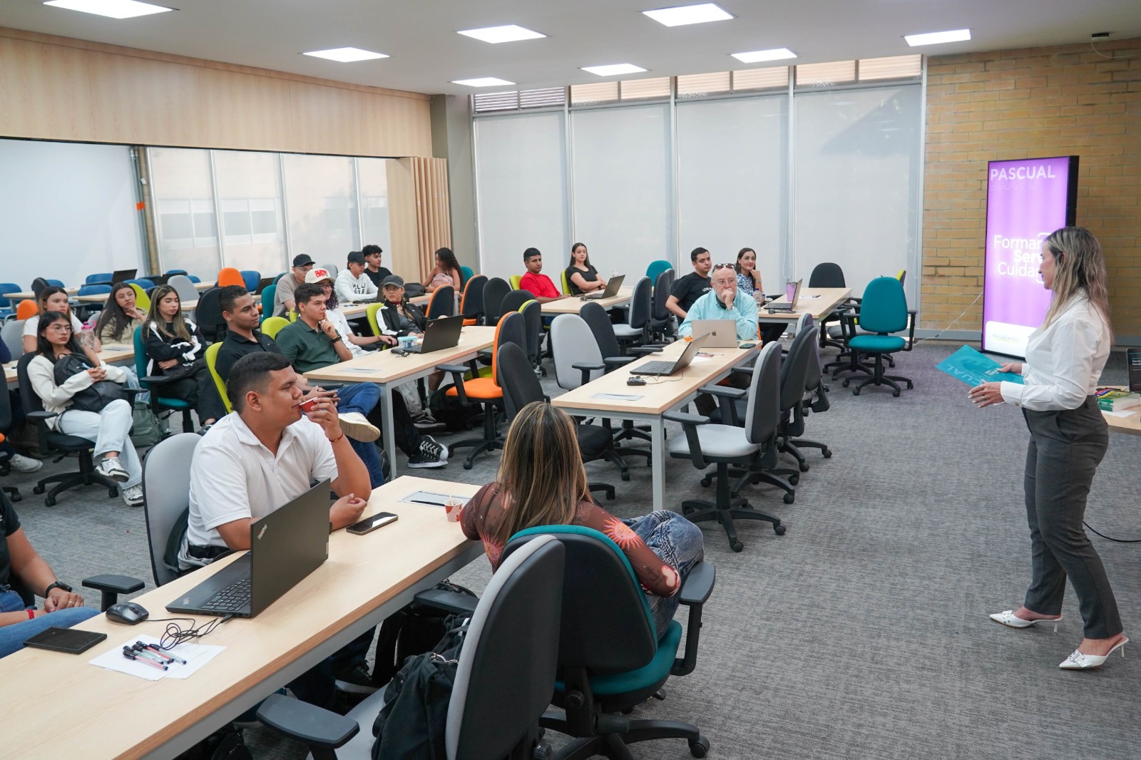 Ideas que inspiran, propuestas que transforman: así participan nuestros estudiantes en la construcción Plan de Desarrollo