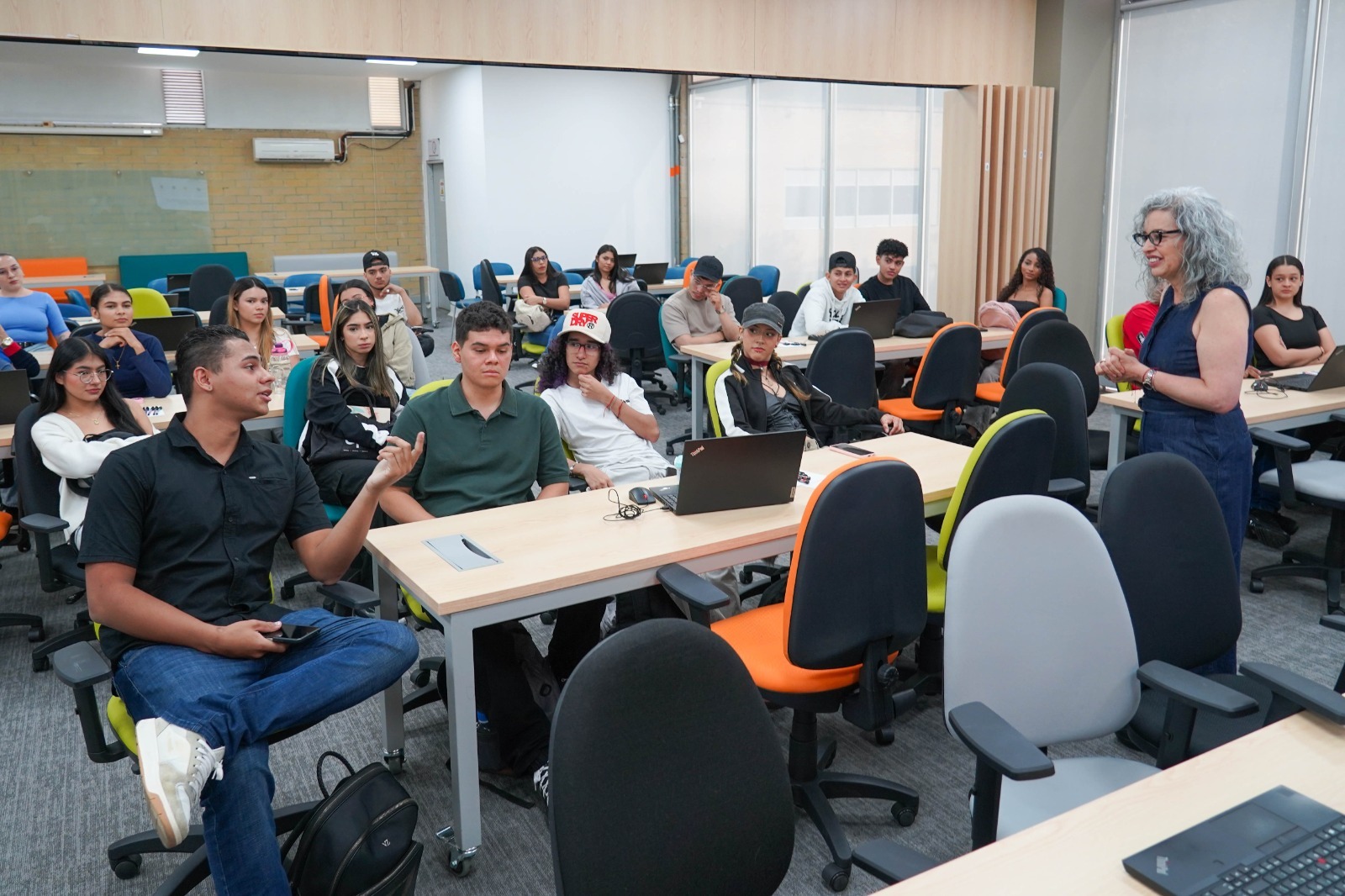 Ideas que inspiran, propuestas que transforman: así participan nuestros estudiantes en la construcción Plan de Desarrollo